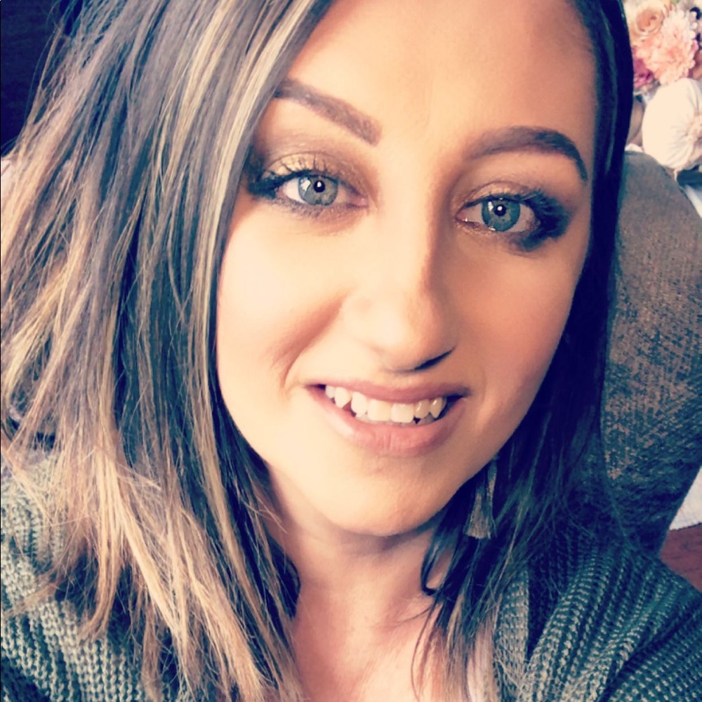 Meet your Posher, Vicki